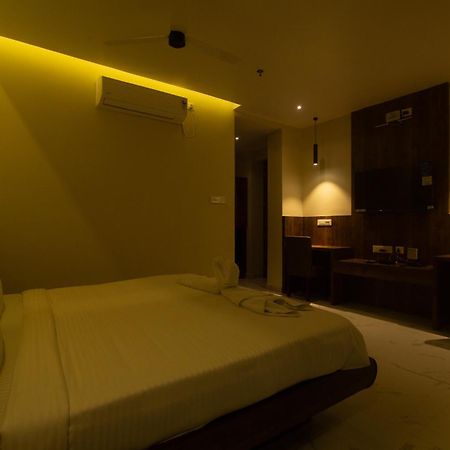 Murshidabad Hotel Palace View מראה חיצוני תמונה